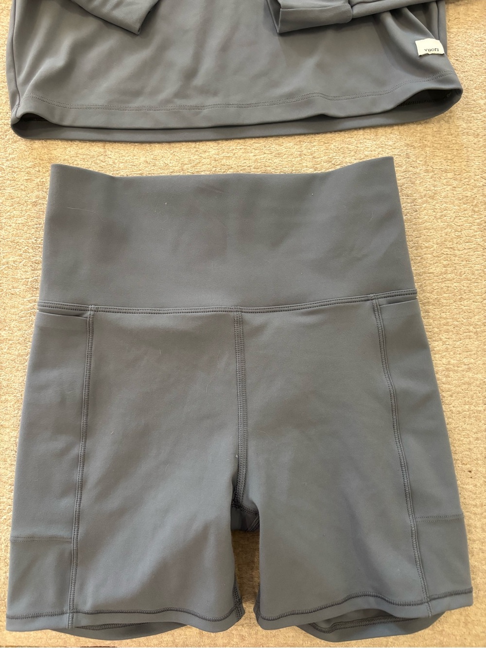 Vuori Slate gray/blue Bike Shorts with Matching Quarter-Zip Top - Picture 3 of 8